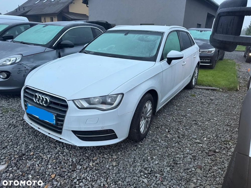 Audi A3 1.6 TDI Attraction - 4
