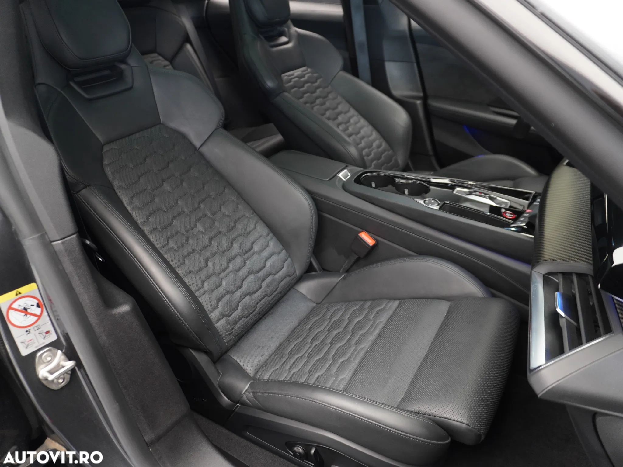 Audi e-tron GT quattro - 8