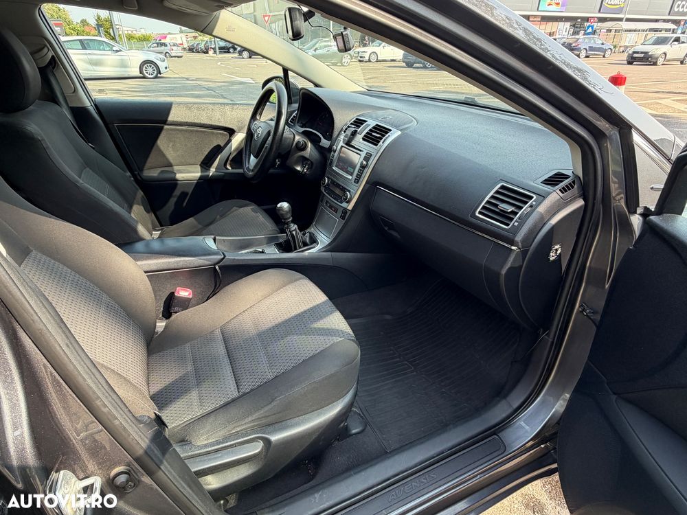 Toyota Avensis 2.0 D-4D Executive - 13