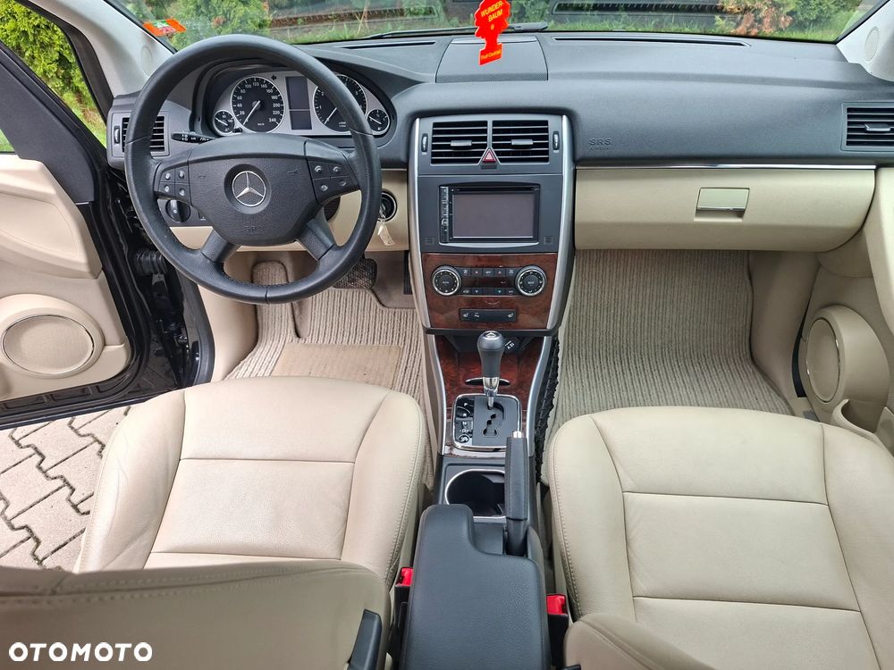 Mercedes-Benz Klasa B 200 Autotronic Special Edition - 22