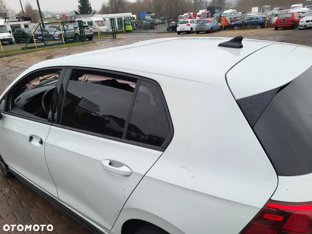 Volkswagen Golf - 17