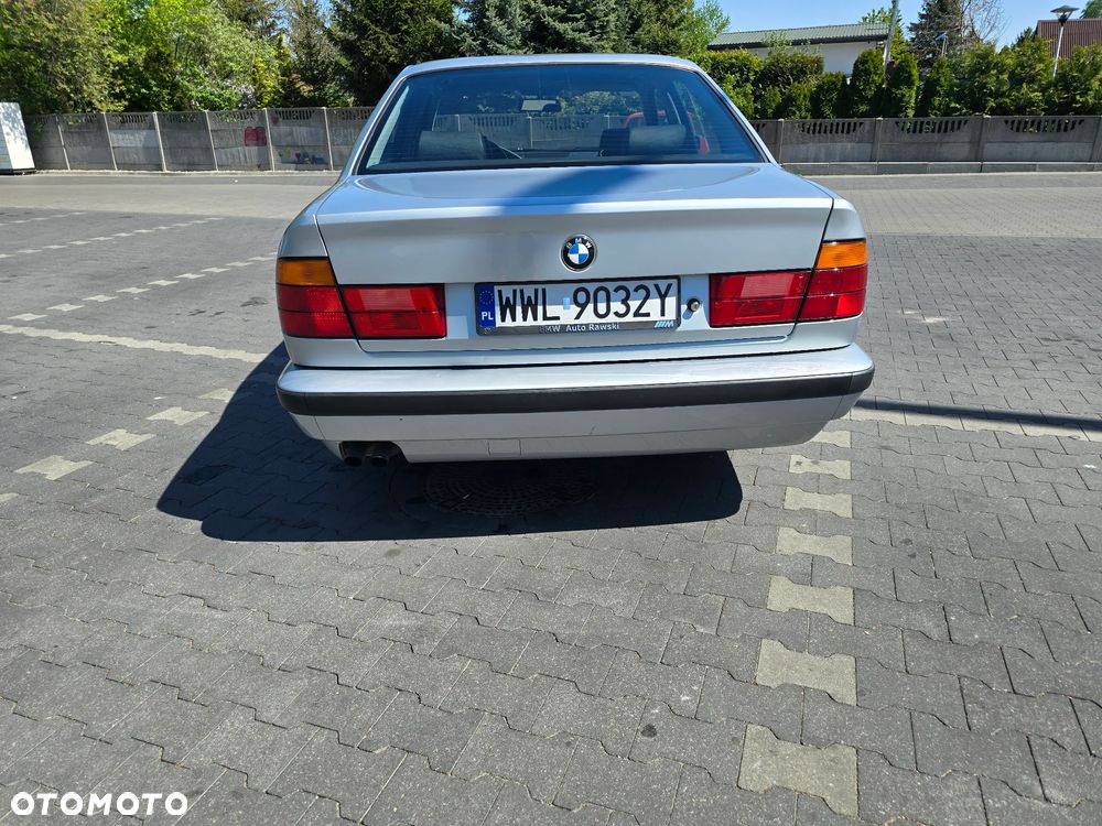BMW Seria 5 525i - 3