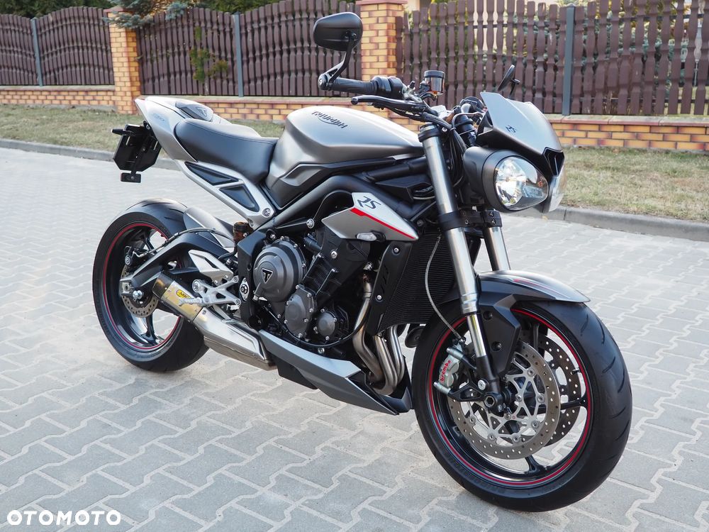 Triumph Street Triple - 4