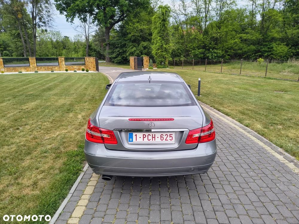 Mercedes-Benz Klasa E 220 CDI - 26