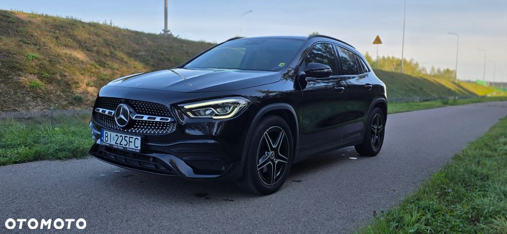 Mercedes-Benz GLA 180 AMG Line - 7