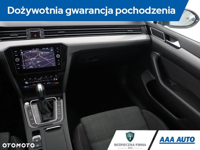 Volkswagen Passat Variant - 10
