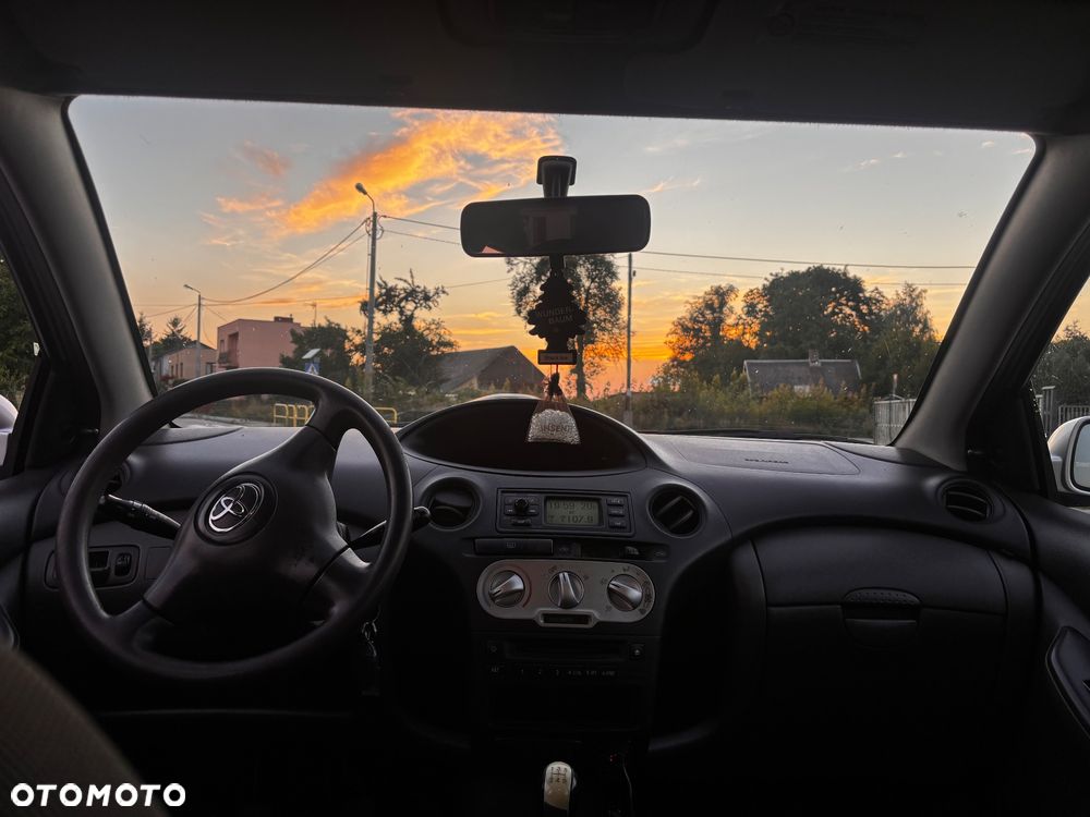 Toyota Yaris 1.0 Pak1 - 7