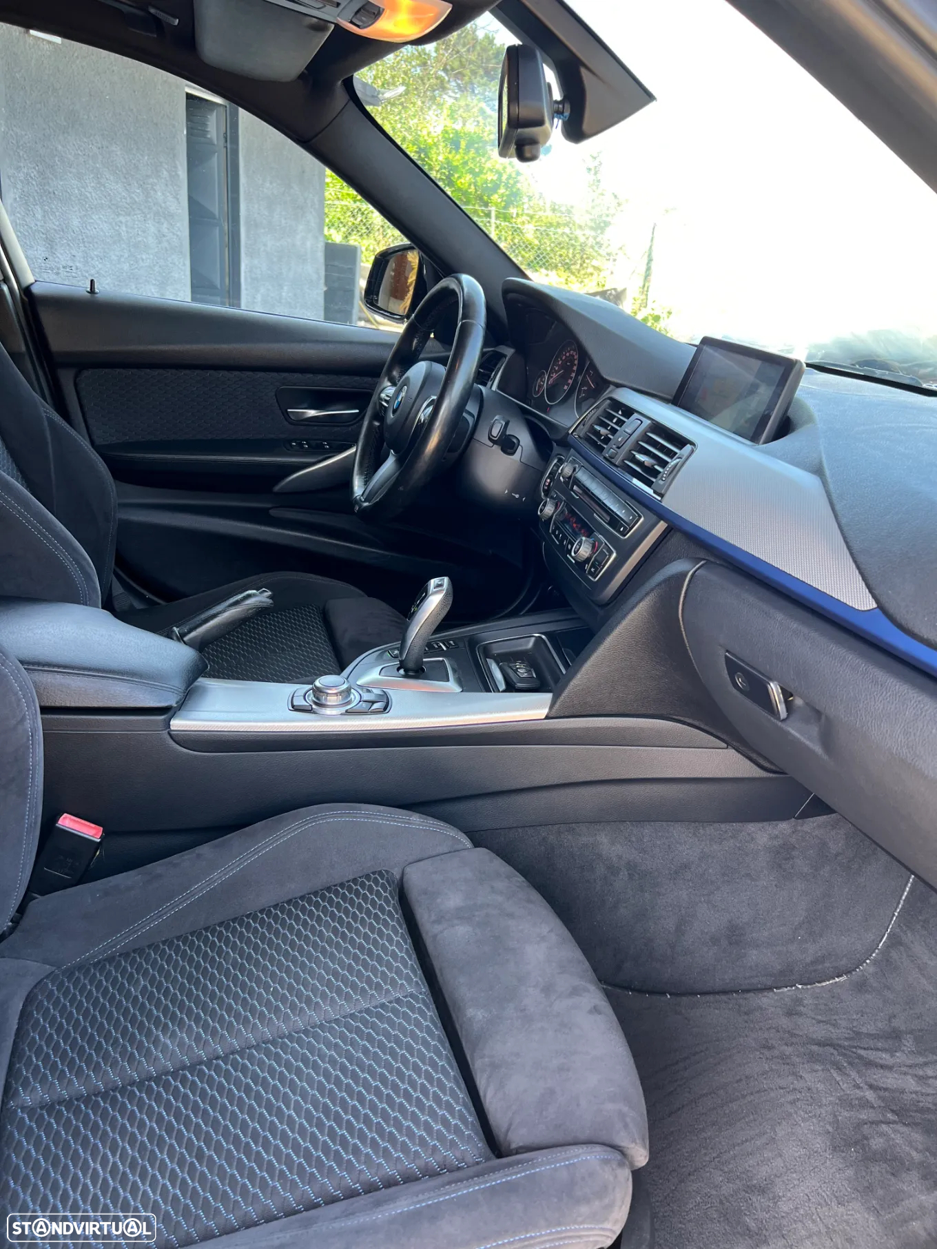 BMW 320 d Auto Pack M - 14