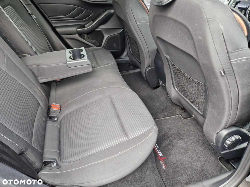 Ford Focus 2.0 EcoBlue Titanium - 25