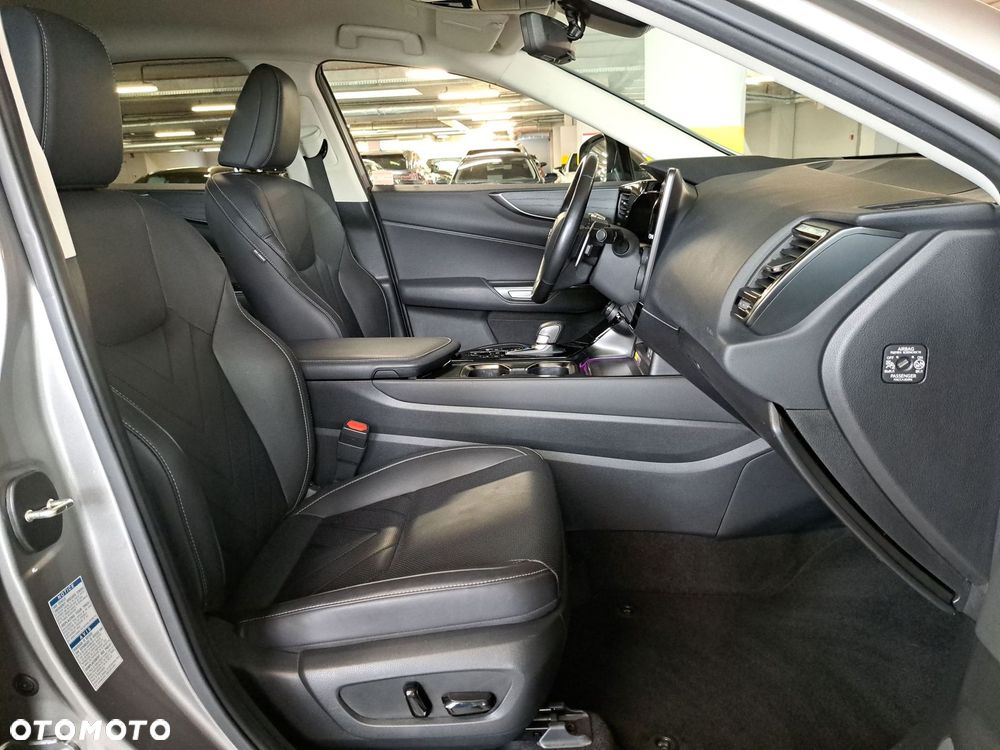 Lexus NX - 16