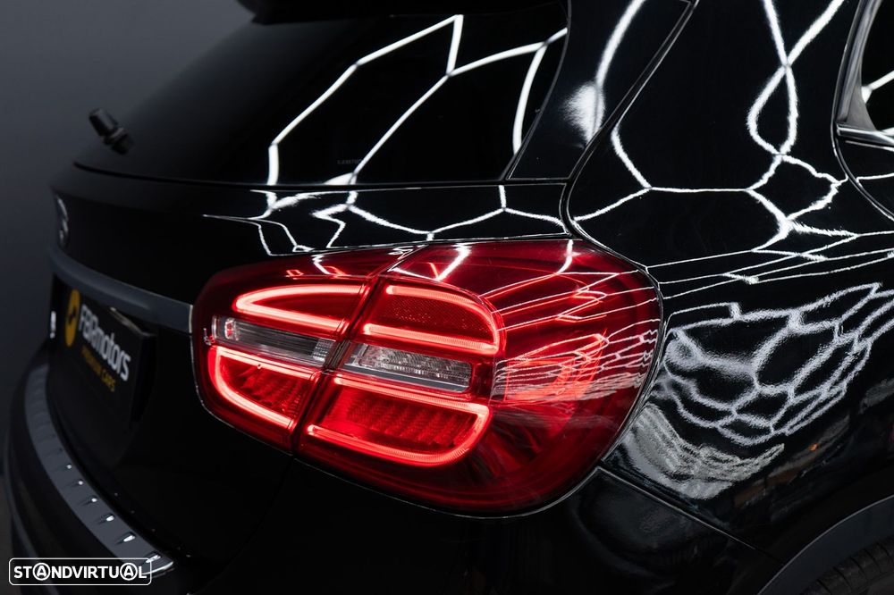 Mercedes-Benz GLA 220 d AMG Line - 16