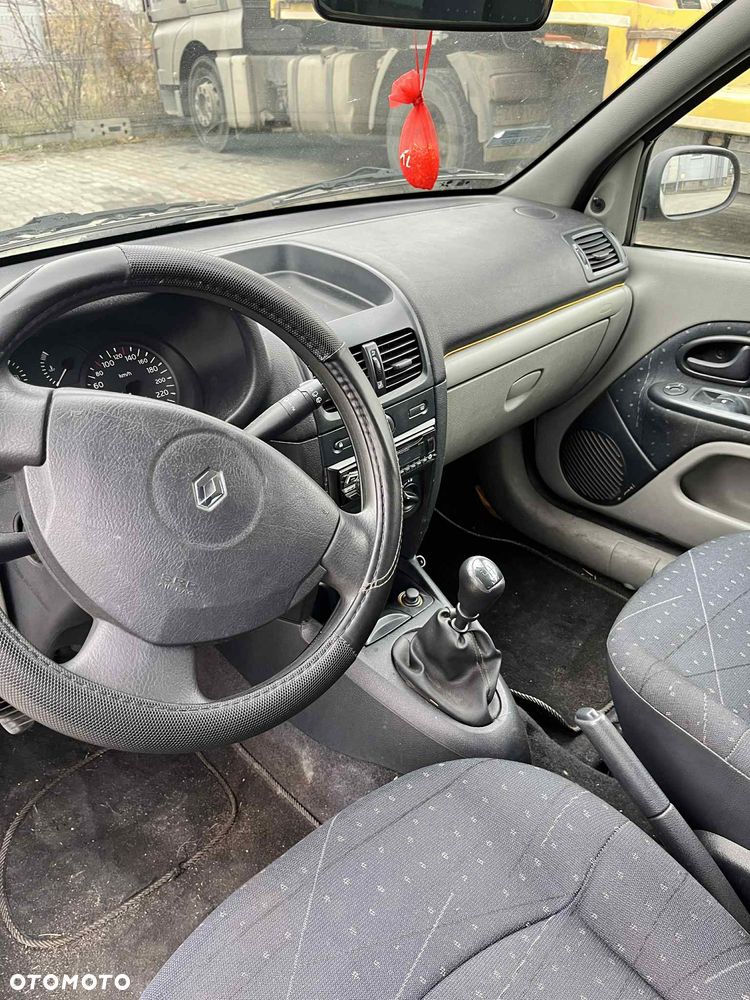 Renault Clio 1.2 Access - 10