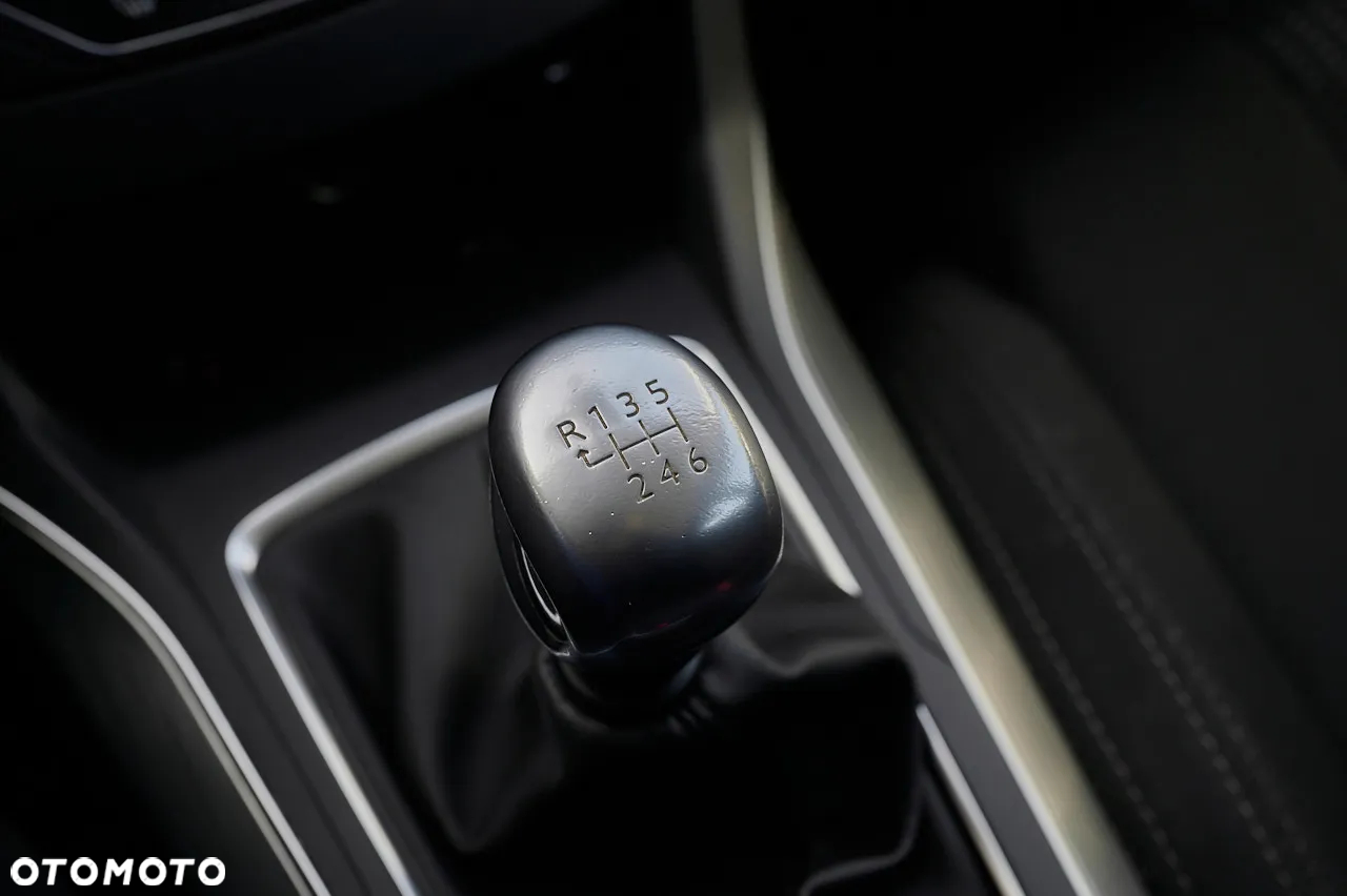 Peugeot 308 SW BlueHDi 150 Stop & Start Niveau 2 Business-Line - 19