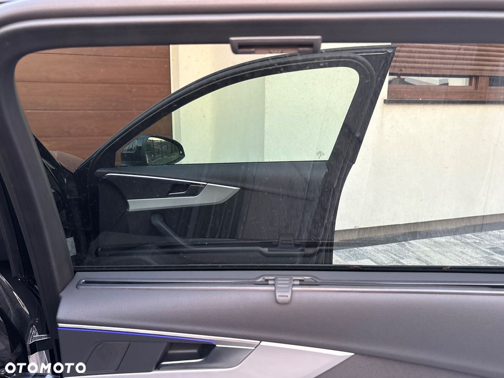 Audi A4 Avant 40 TFSI S tronic S line - 33