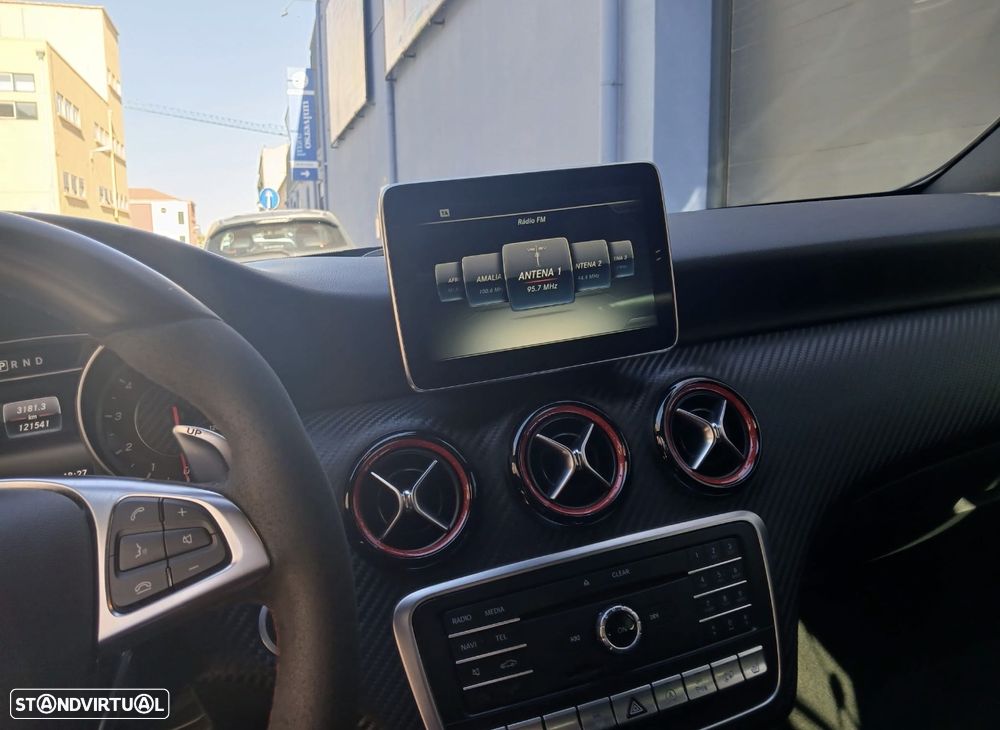 Mercedes-Benz A 45 AMG 4Matic Speedshift 7G-DCT - 8
