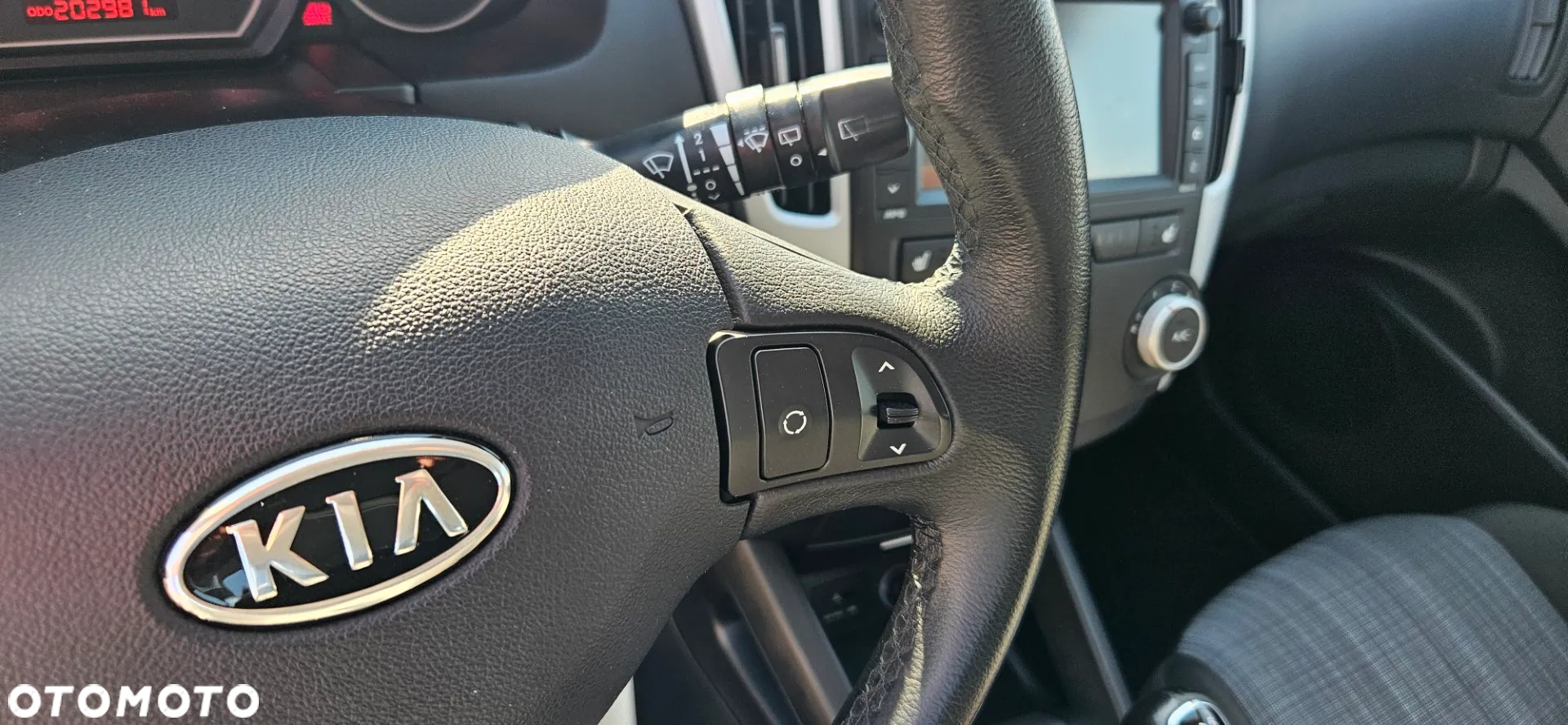 Kia Ceed 1.6 CRDi 90 ISG Spirit - 27