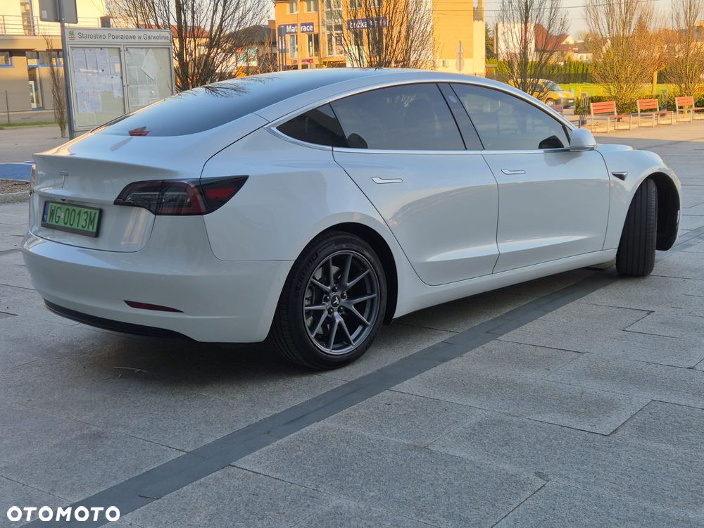 Tesla Model 3 Standard Range Plus - 7
