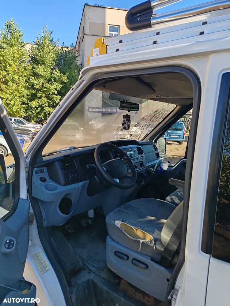 Ford Transit - 4