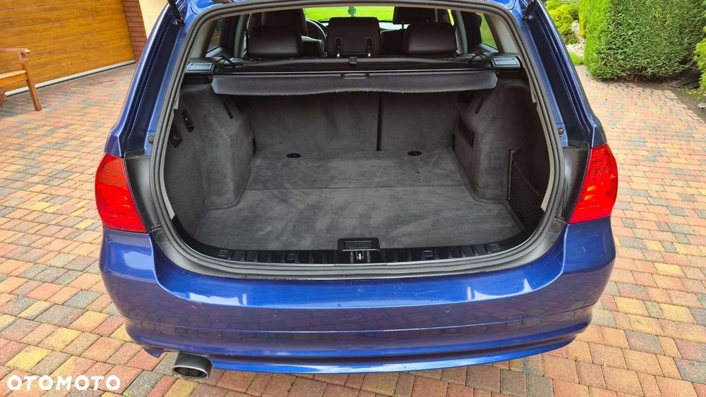 BMW Seria 3 - 22