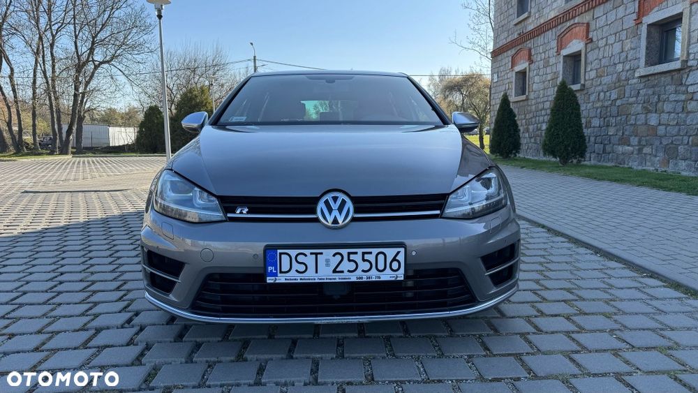 Volkswagen Golf - 8