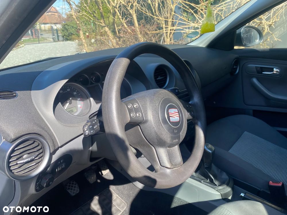 Seat Ibiza 1.4 16V Style - 9