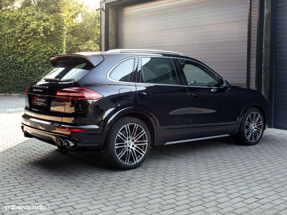 Porsche Cayenne Turbo Tiptronic S - 14