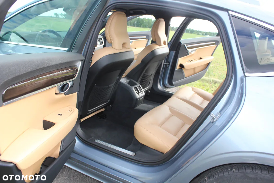Volvo S90 T6 AWD Momentum - 4