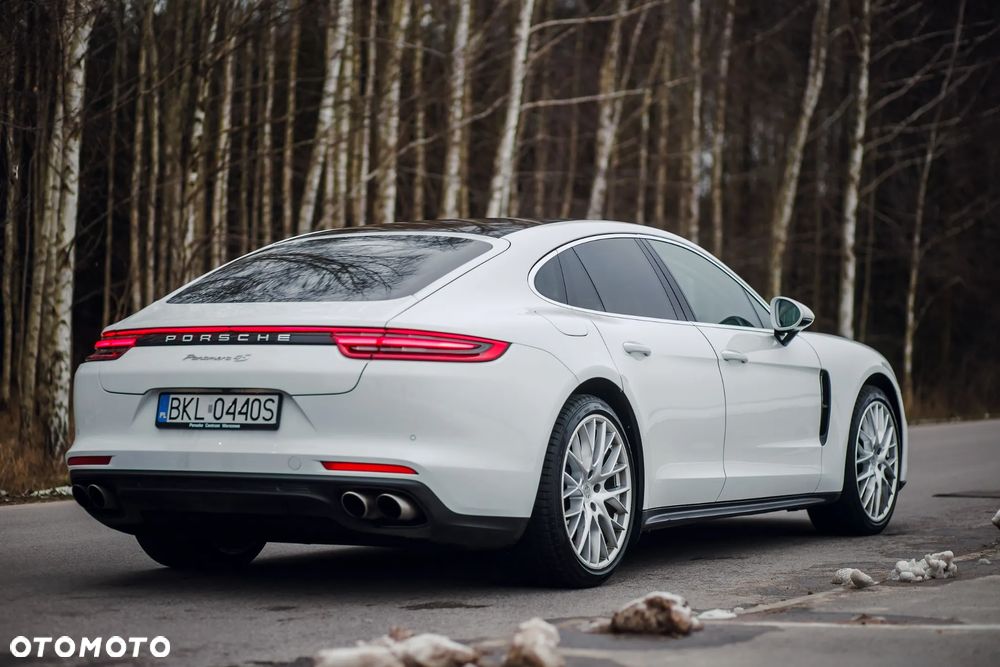 Porsche Panamera 4S - 12