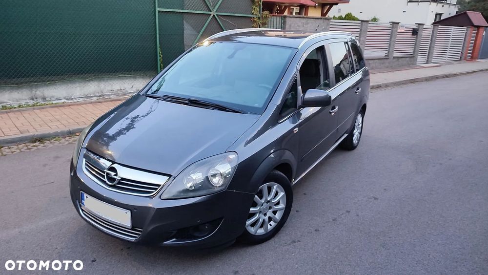 Opel Zafira 1.8 Cosmo - 22