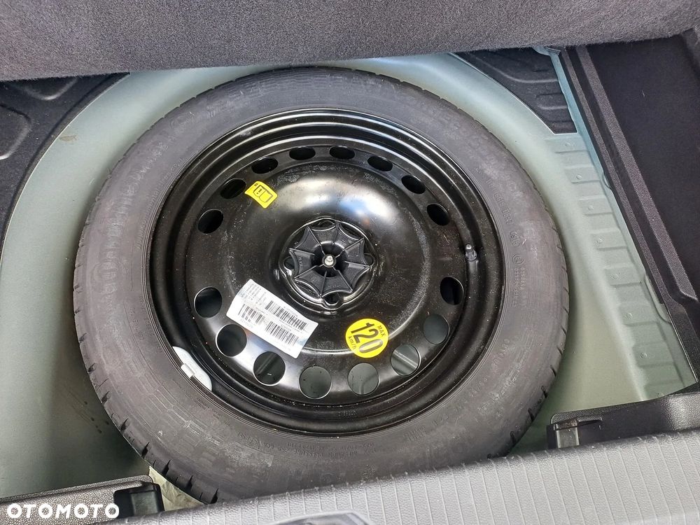 Opel Corsa 1.4 T Cosmo S&S - 27