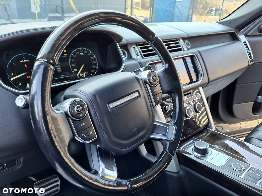 Land Rover Range Rover TDV6 Autobiography - 16