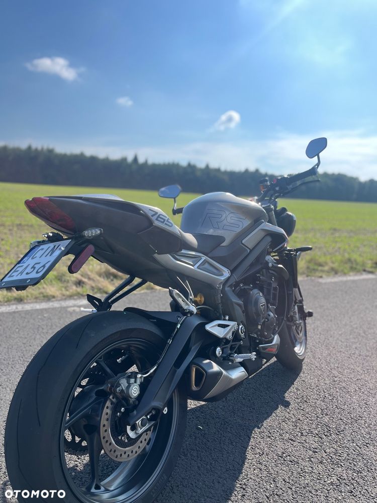 Triumph Street Triple - 4