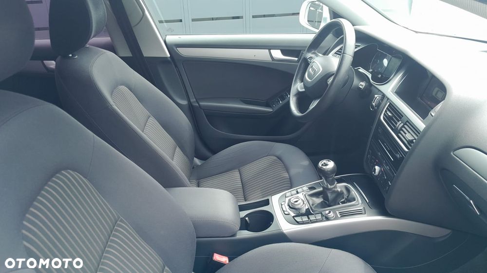 Audi A4 Avant 2.0 TDI DPF quattro Ambition - 12