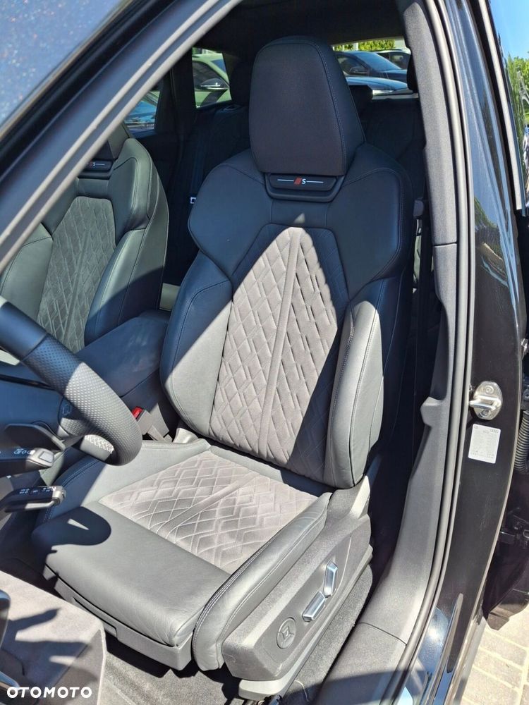 Audi Q6 e-tron - 15