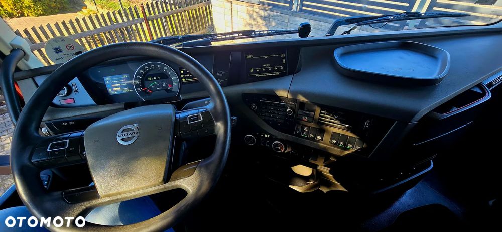 Volvo FH500 LOWDECK MEGA - 19