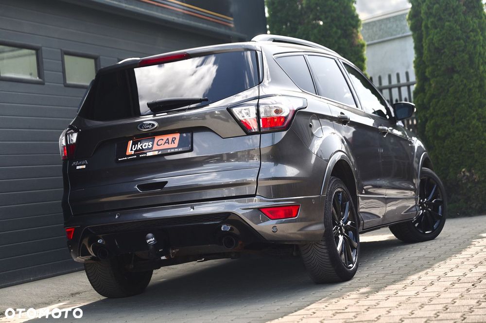 Ford Kuga - 2