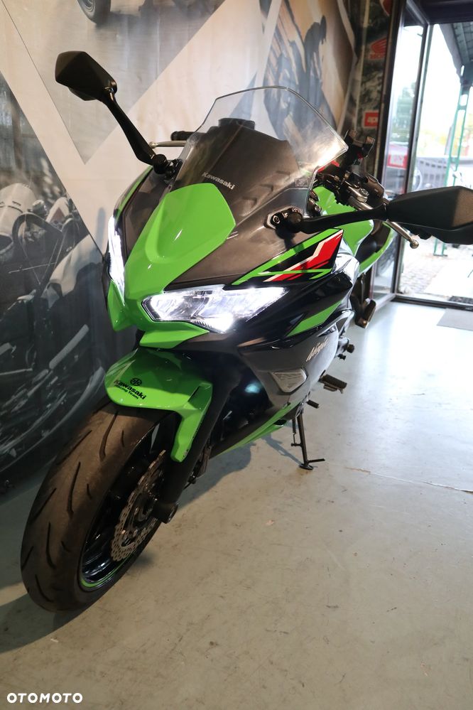 Kawasaki Ninja - 4