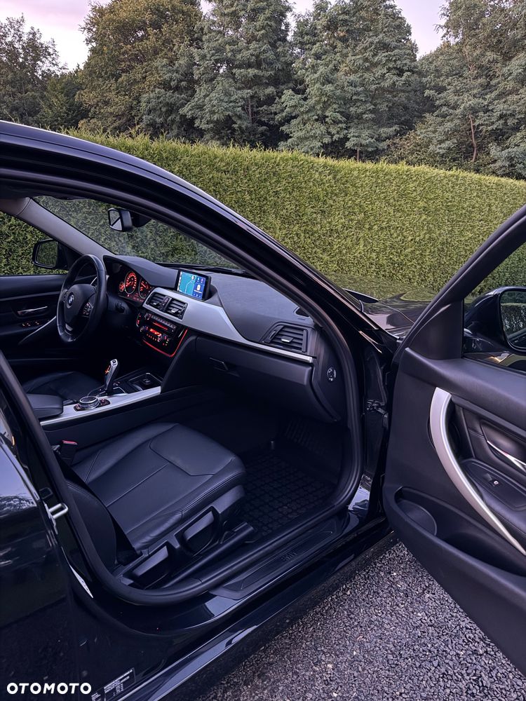 BMW Seria 3 320d xDrive - 19