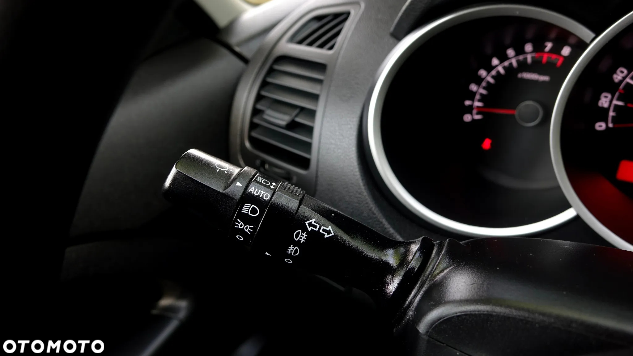 Kia Venga 1.6 L - 14