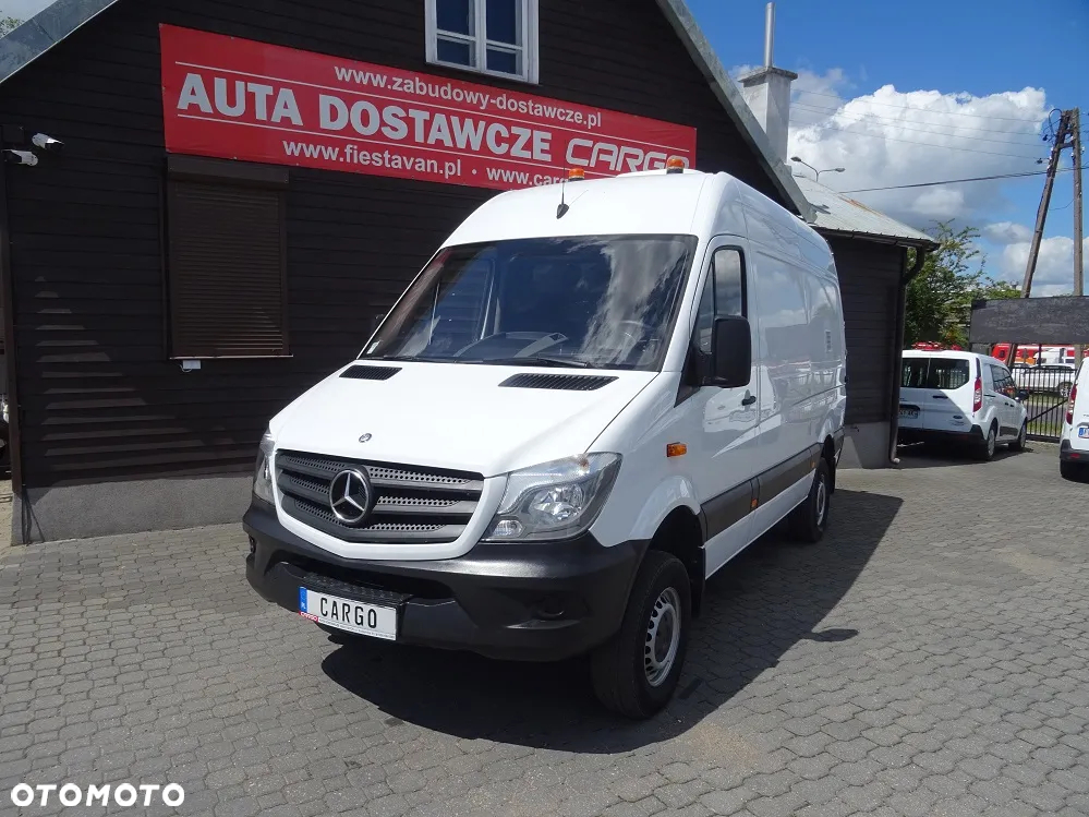 Mercedes-Benz Sprinter - 2
