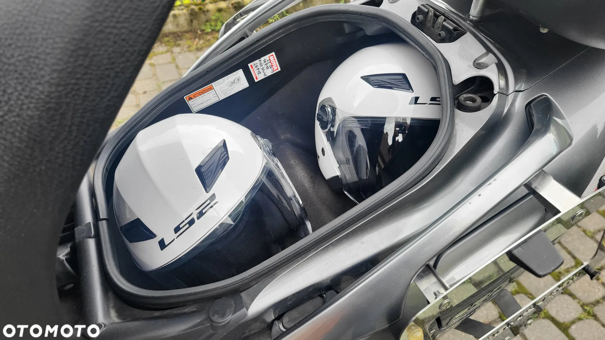 Suzuki Burgman - 10