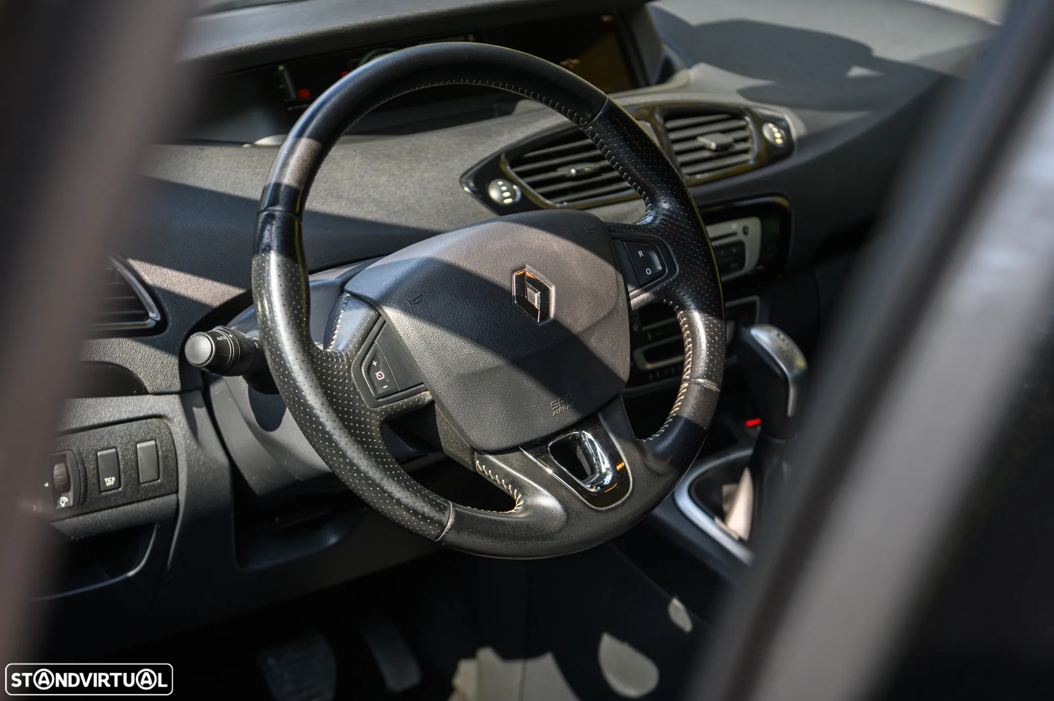 Renault Grand Scénic ENERGY dCi 110 EDC BOSE EDITION - 14