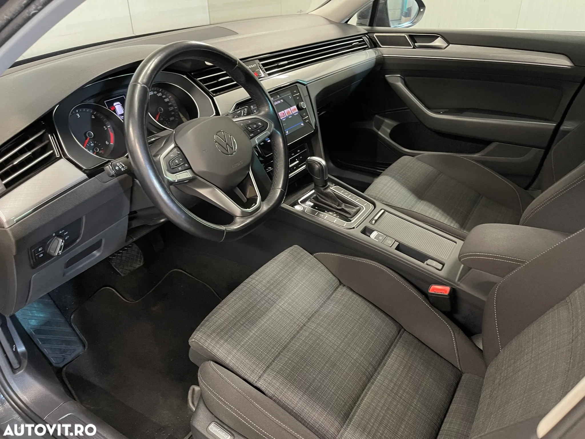 Volkswagen Passat Variant 2.0 TDI DSG Comfortline - 5