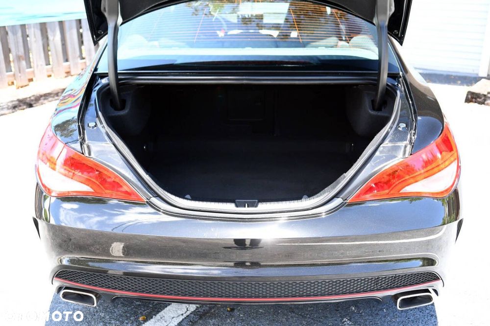 Mercedes-Benz CLA 250 7G-DCT - 13