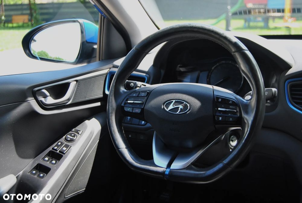 Hyundai IONIQ Hybrid Platinum - 10