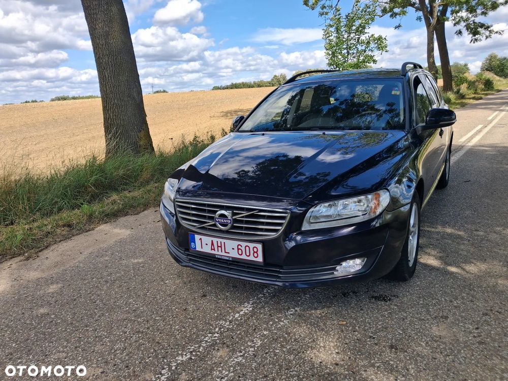 Volvo V70 D2 Momentum - 11