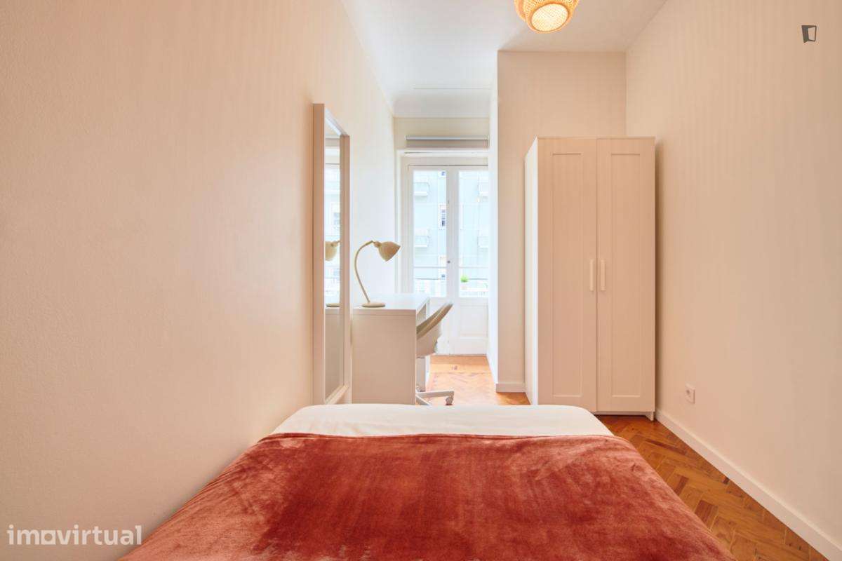 Quarto - localizado em Arroios Lisbon - Grande imagem: 3/17