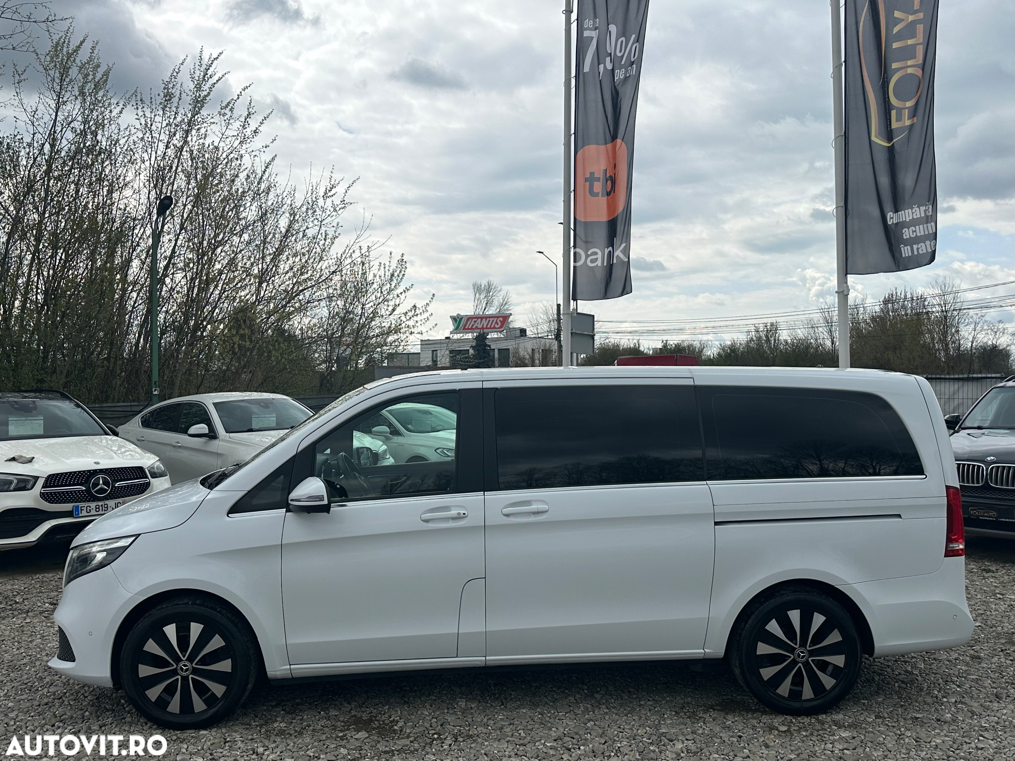 Mercedes-Benz V 300 d lang 9G-TRONIC Avantgarde - 34