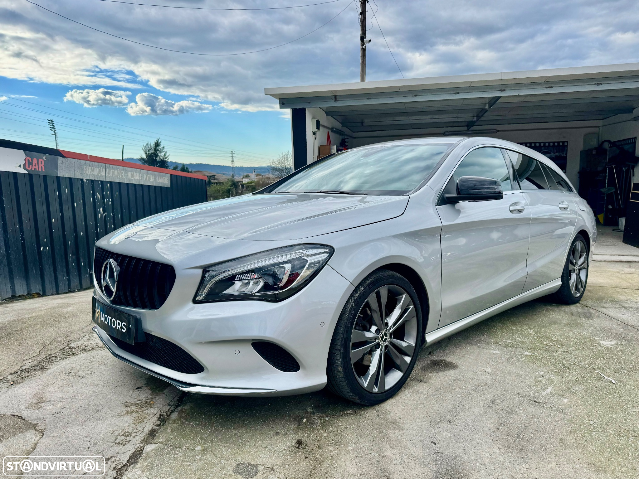 Mercedes-Benz CLA 180 CDi AMG Line - 23