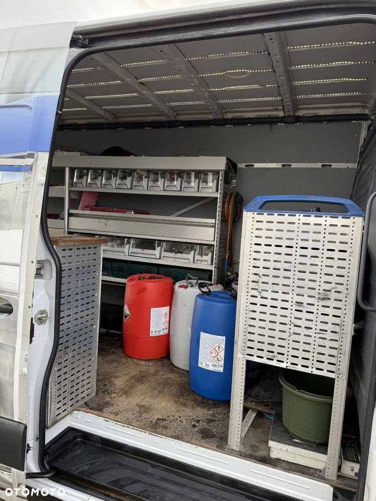Mercedes-Benz Sprinter - 8